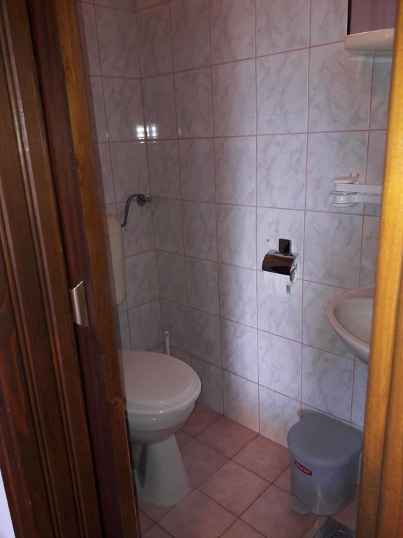 فندق House Anamarija سيليست دريزنيكو المظهر الخارجي الصورة